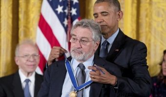 2283213 340x200 - اهدای بالاترین مدال افتخار آمریکا به چهره‌های برجسته این کشور توسط اوباما