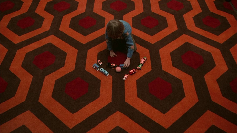 نقد فیلم The Shining (درخشش) اثر استنلی کوبریک 10 نقد فیلم The Shining (درخشش) اثر استنلی کوبریک 9