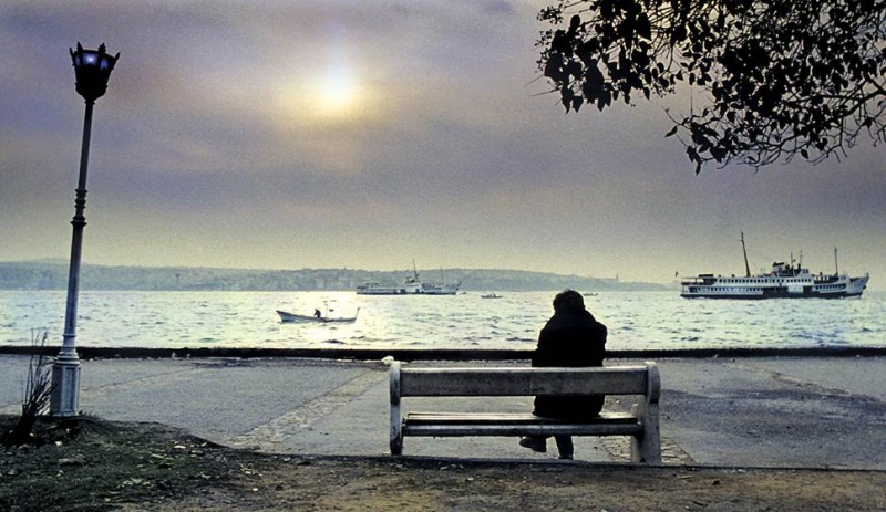 نقد فیلم Distant اثر نوری بیلگه جیلان 11