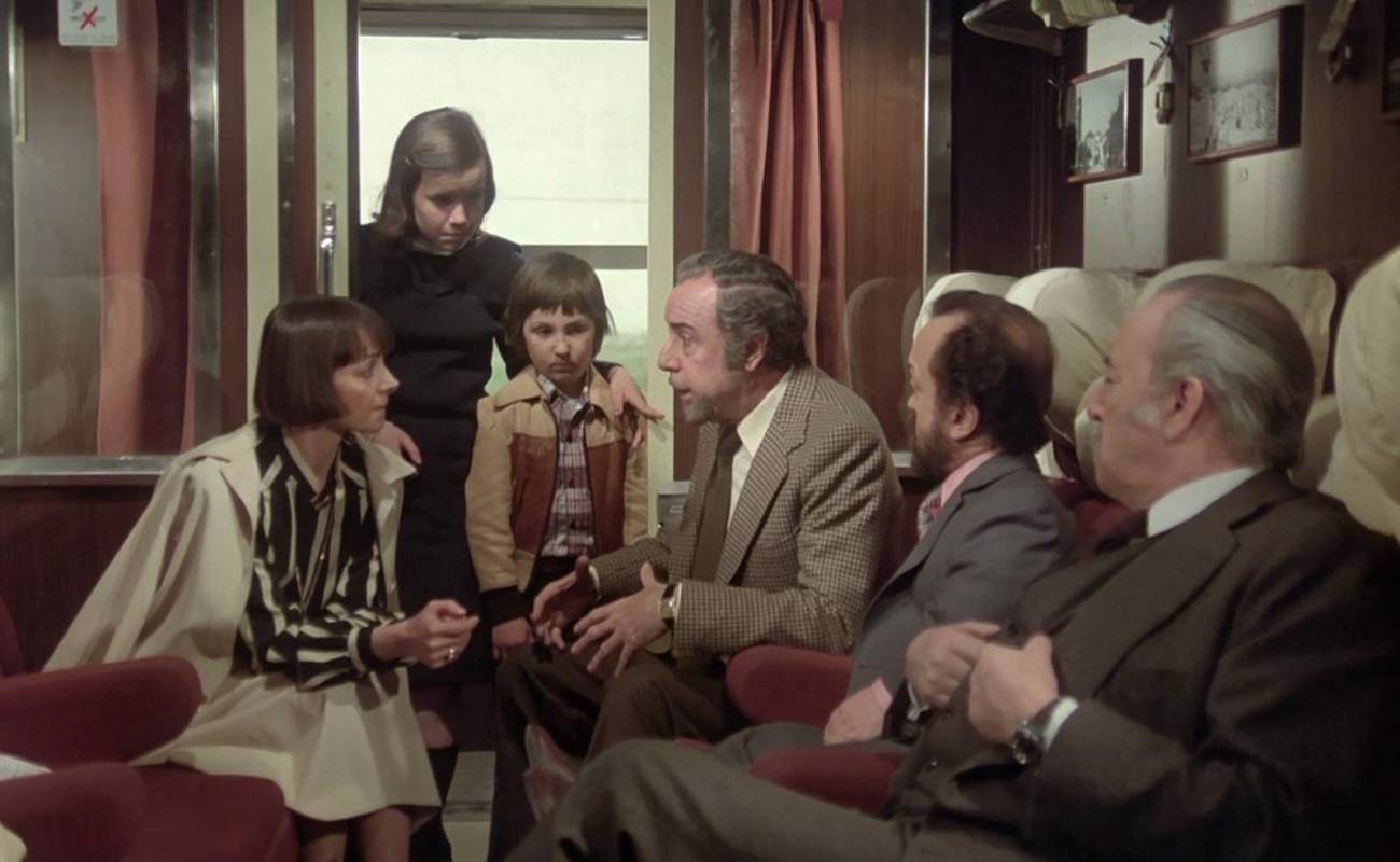 نقد فیلم That Obscure Object of Desire (میل مبهم هوس) 6 Image result for نقد فیلم That Obscure Object of Desire