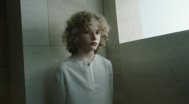 نقد فیلم Marionette (عروسک خیمه شب بازی) محصول 2020 11