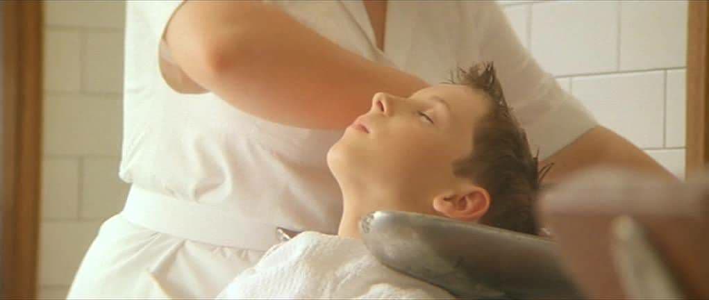 نقد فیلم The Hairdresser’s Husband (شوهر آرایشگر) 9