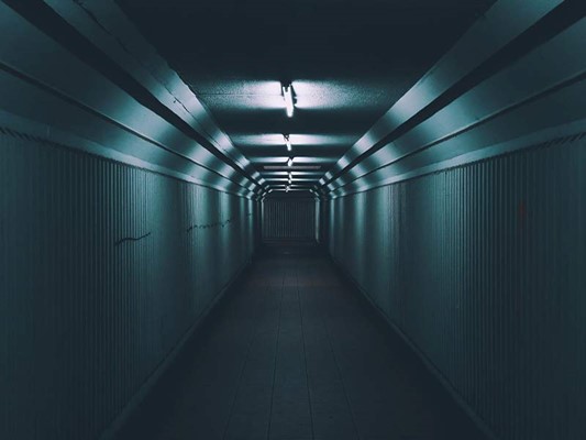 دیدن فیلم ترسناک یا تجربهی اتاق فرار ترسناک؟ 5 اتاق فرار معمایی