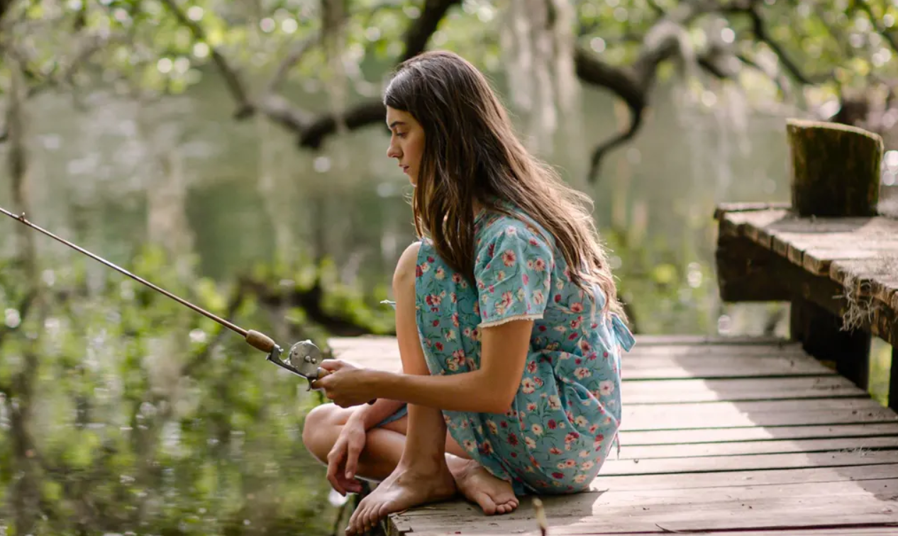 نقد فیلم Where the Crawdads Sing (جایی که خرچنگ ها آواز می خوانند) محصول 2022 10 نقد فیلم Where the Crawdads Sing (جایی که خرچنگ ها آواز می خوانند) محصول 2022 9