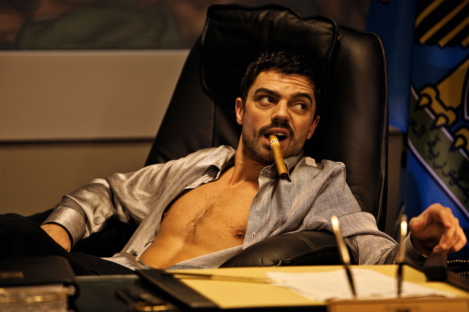 بهترین فیلم ها با موضوع دیکتاتوری: واقعیت های تکان دهنده تاریخ 11 The Devil’s Double محصول 2011