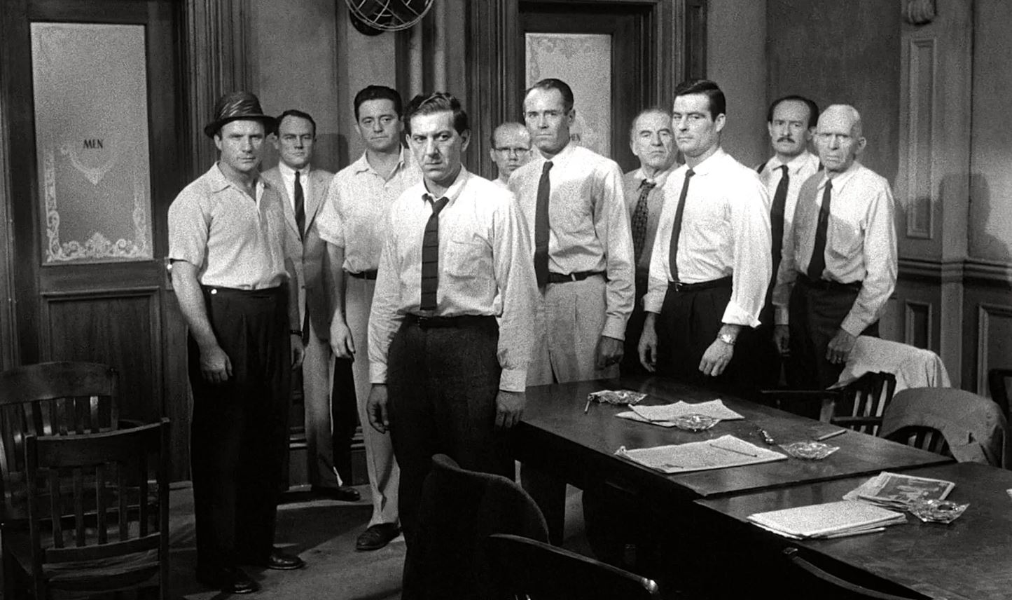 نقد فیلم 12 مرد خشمگین (12 Angry Men) | شاهکار تک لوکیشن 12 نقد فیلم 12 مرد خشمگین (12 Angry Men) | شاهکار تک لوکیشن 11