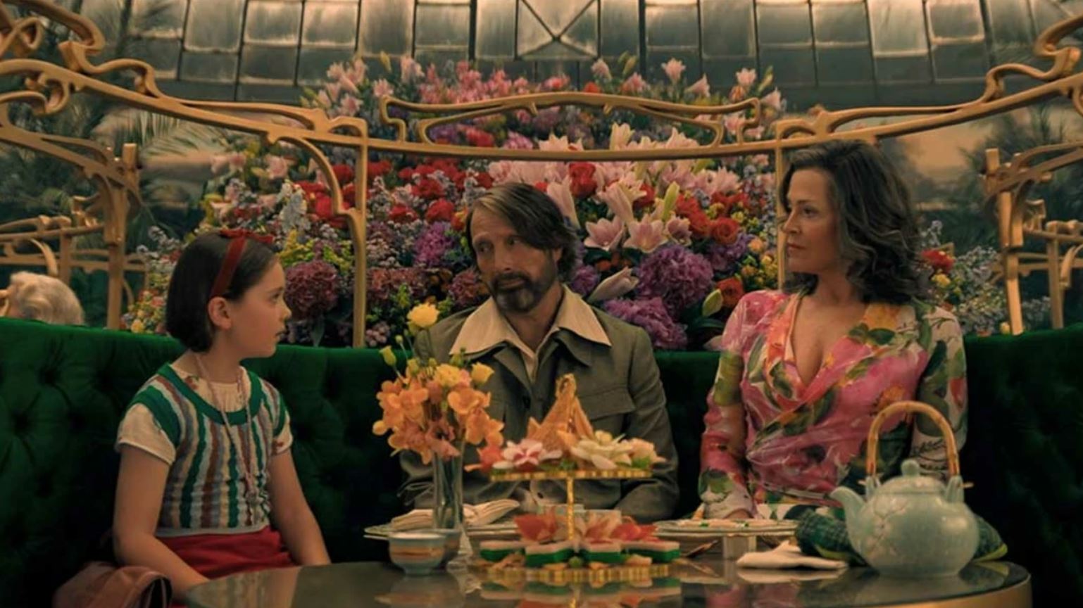 نقد فیلم Dust Bunny (2025) 11