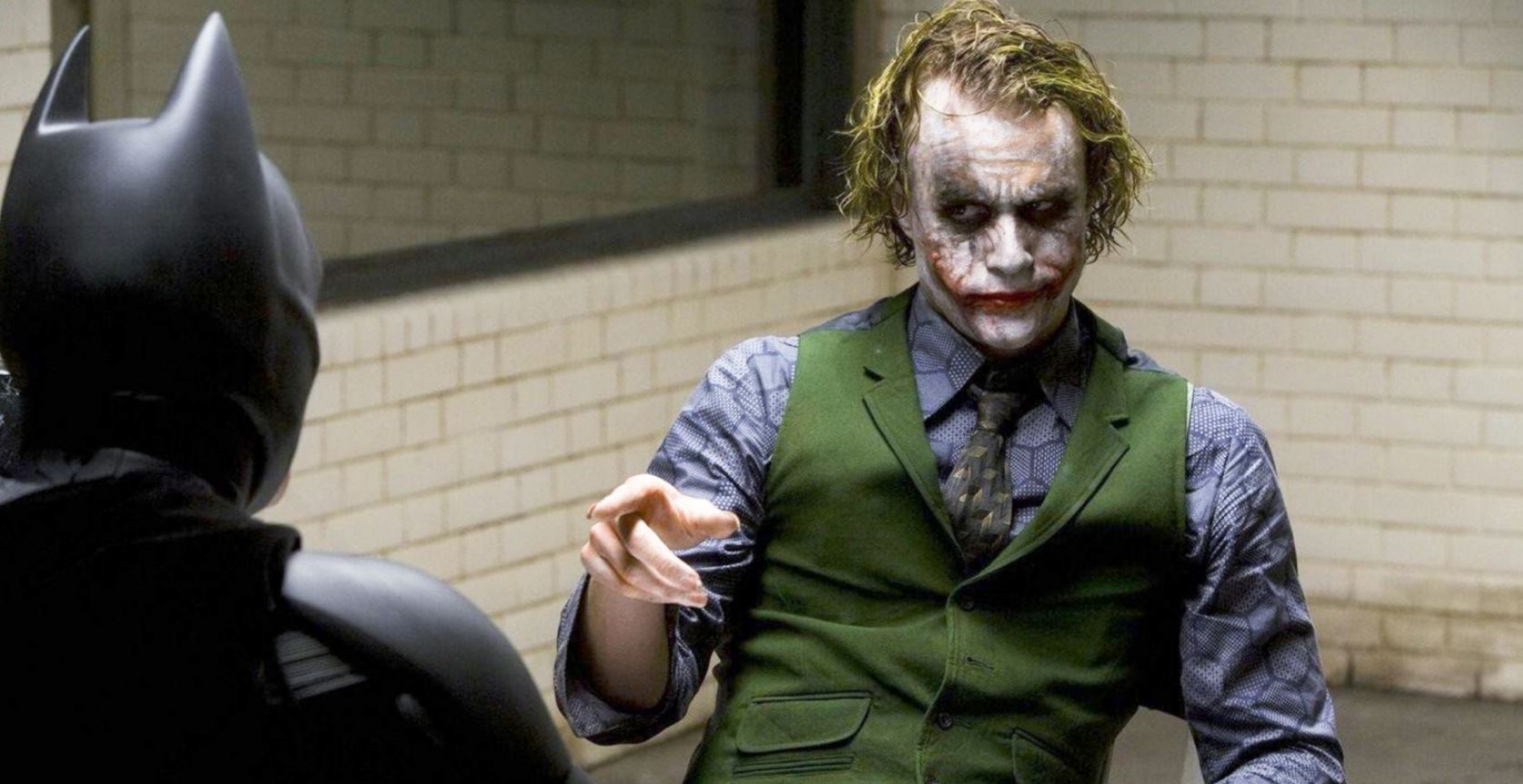 نقد فیلم شوالیه تاریکی | The Dark Knight (2008) 20 نقد فیلم شوالیه تاریکی | The Dark Knight (2008) 19